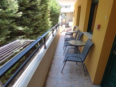 Dolphins Apartments & Rooms