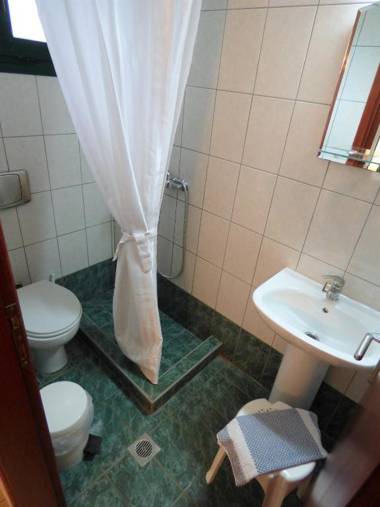 Dolphins Apartments & Rooms