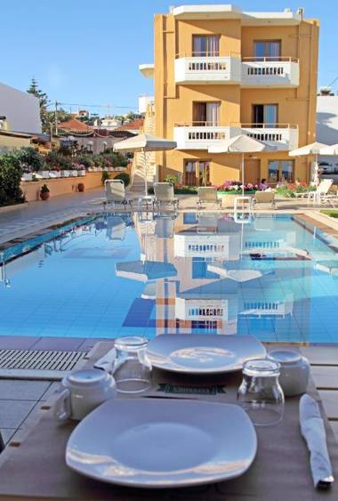 Esperides Beach Hotel Apartments