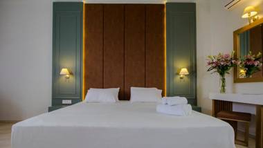 Elia Stalos Apartments