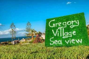 Gregory Village Sea View