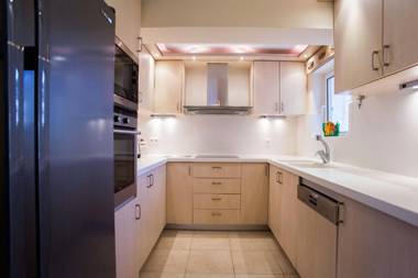 Holiday villa SUNJOY 100m. from the beach.