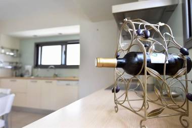 Villa PALAZZO DEL MARE with pool near the sea.