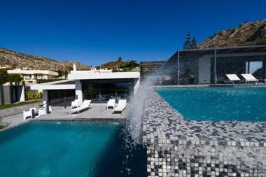 Black Diamond Luxury Beachfront Villa Selenia