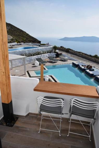 Santorini's Balcony Art Houses