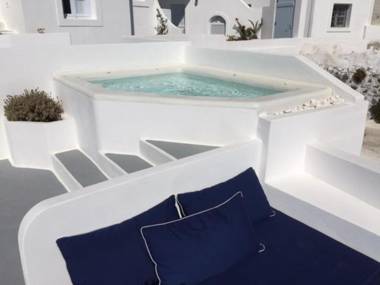 Altana Heritage Suites