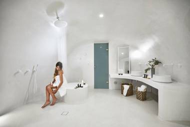 Olia Villas & Suites