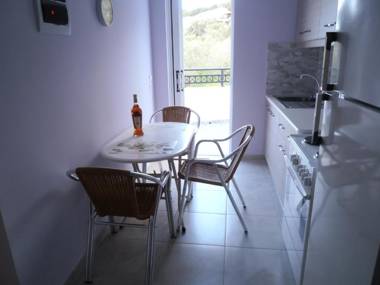 Anna Studio and Apartments