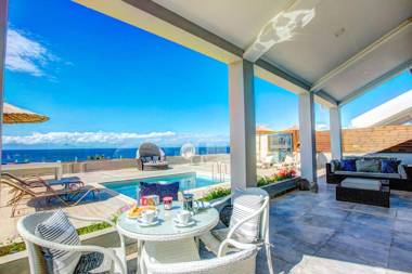 Luxury Villa Cavo Mare Thalassa with private pool & jacuzzi