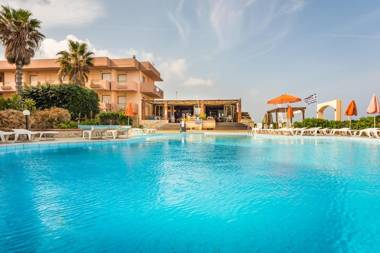 Athina's Flat on the sea