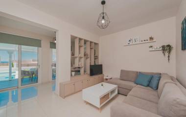 Astarte Villas - Villa Siesta with Private Pool