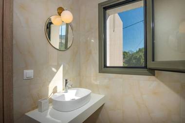 Nissi Collection Rooms