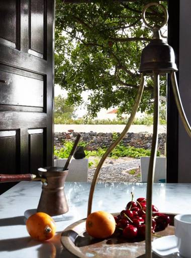 Anna Traditional Apartments