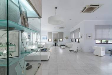 La Mer Deluxe Hotel & Spa