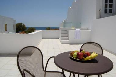 Santorini Crystal Blue Boutique Hotel