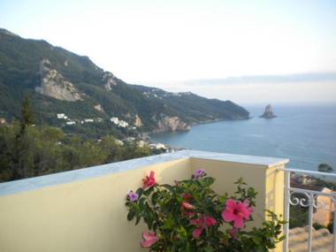 Natalia Apartment A with panoramic sea views of Agios Gordios bay