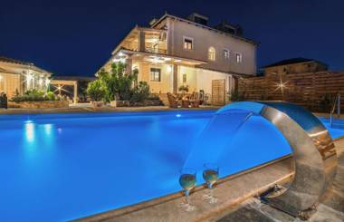 Eleni's Family Villa