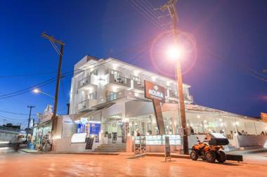 Mouria Studios & Apartments