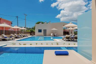 Mystique Luxury Suites & Maisonettes