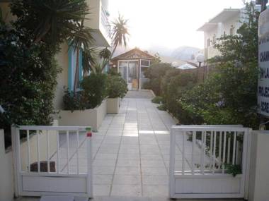 Albatross Apartments