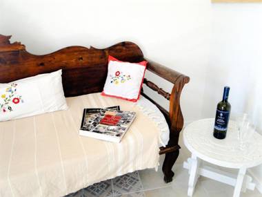 Thera Incognita Studios