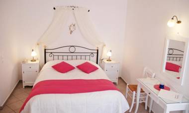 Reverie Santorini Hotel