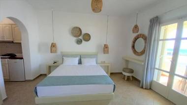 Maria's Rooms & Studios