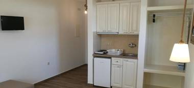 Maria's Rooms & Studios