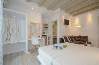Naxian Spirit Suites & Apartments