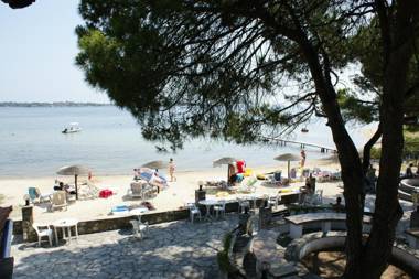 Haus Platanos Apartments & Bungalows by the Sea