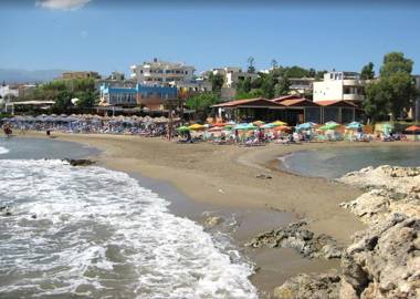 Sonja Beachfront Apartments