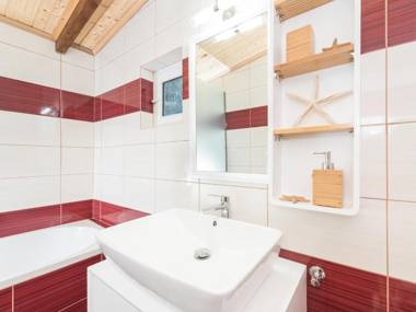 TASSOS&MARIOS AMYGDALIA