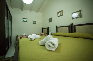 Acrocorinth Apartments