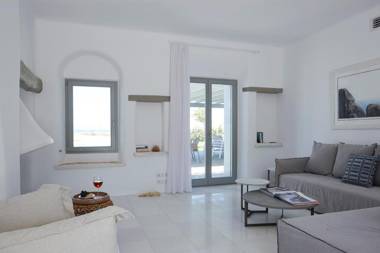 Aqua Breeze Villas on the beach