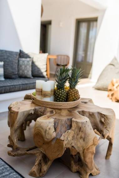 Arsenis Luxury Villas