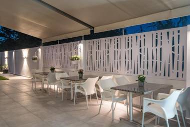 Marianthi Apts by Estia