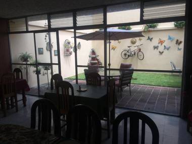 Hostal Los Lagos Inn