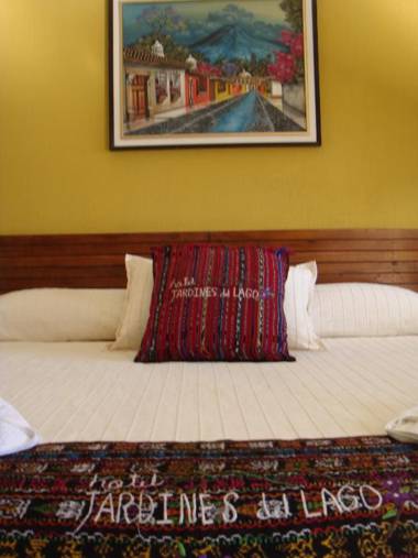 Hotel y Centro de Convenciones Jardines del Lago