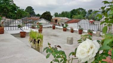 La Villa Serena Bed & Breakfast