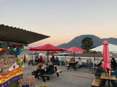 Kasa Kiwi Hostel & Travel Agency