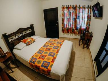 Hotel Tropical Inn Poptún