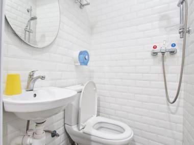 K & B Hostel