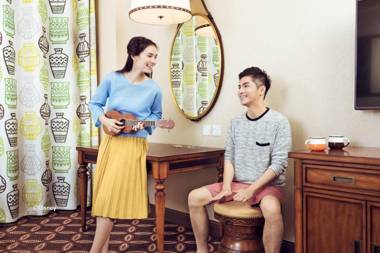 Disney Explorers Lodge