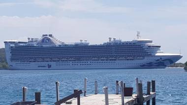 Las Palmas Beach Hotel