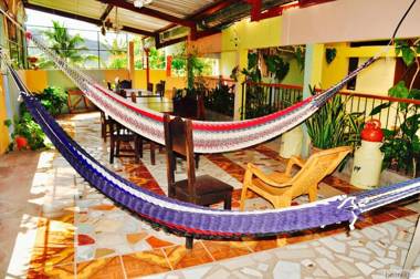 Hotel & Hostal Yaxkin Copan