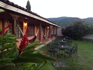 La Casa de Cafe Bed and Breakfast