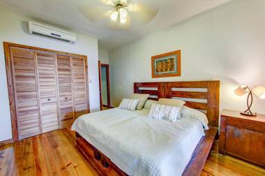 Cocolobo Condos & Lodging