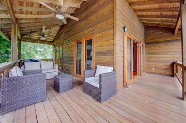 Cocolobo Condos & Lodging