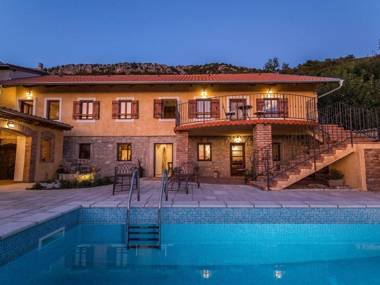 Amazing Villa with pool and sea view surrounded by nature