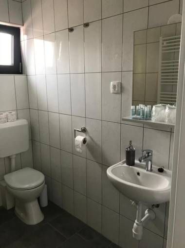 Filipovic rent a car & apartments